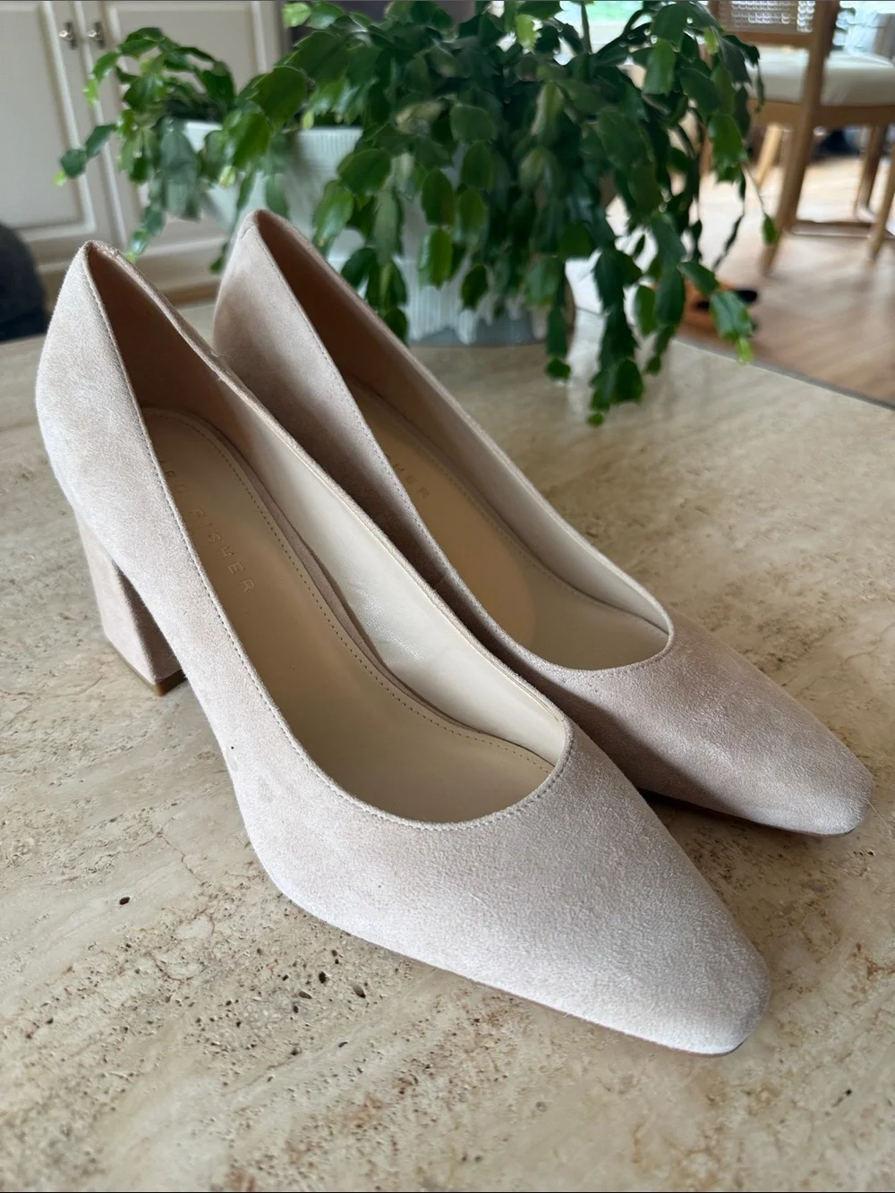 NWT Marc Fisher Tan Suede Block Heel Pumps